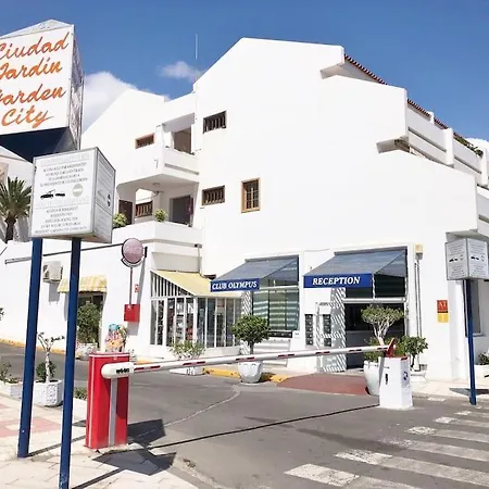 Helena En Garden Con Piscina Climatizada Apartmán