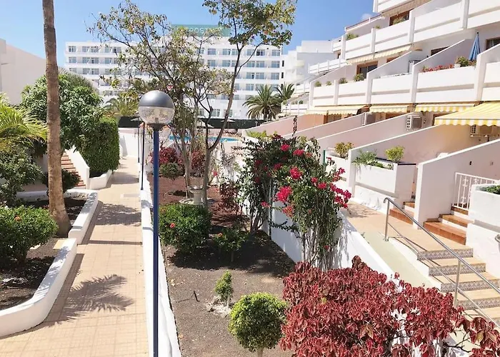 アパート Helena En Garden Con Piscina Climatizada