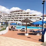 Helena En Garden Con Piscina Climatizada شقة