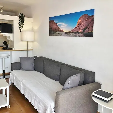 Apartament Helena En Garden Con Piscina Climatizada